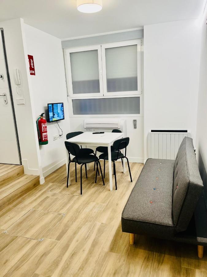 Bernabeu/ C.Universitaria Apartments Madrid Dış mekan fotoğraf