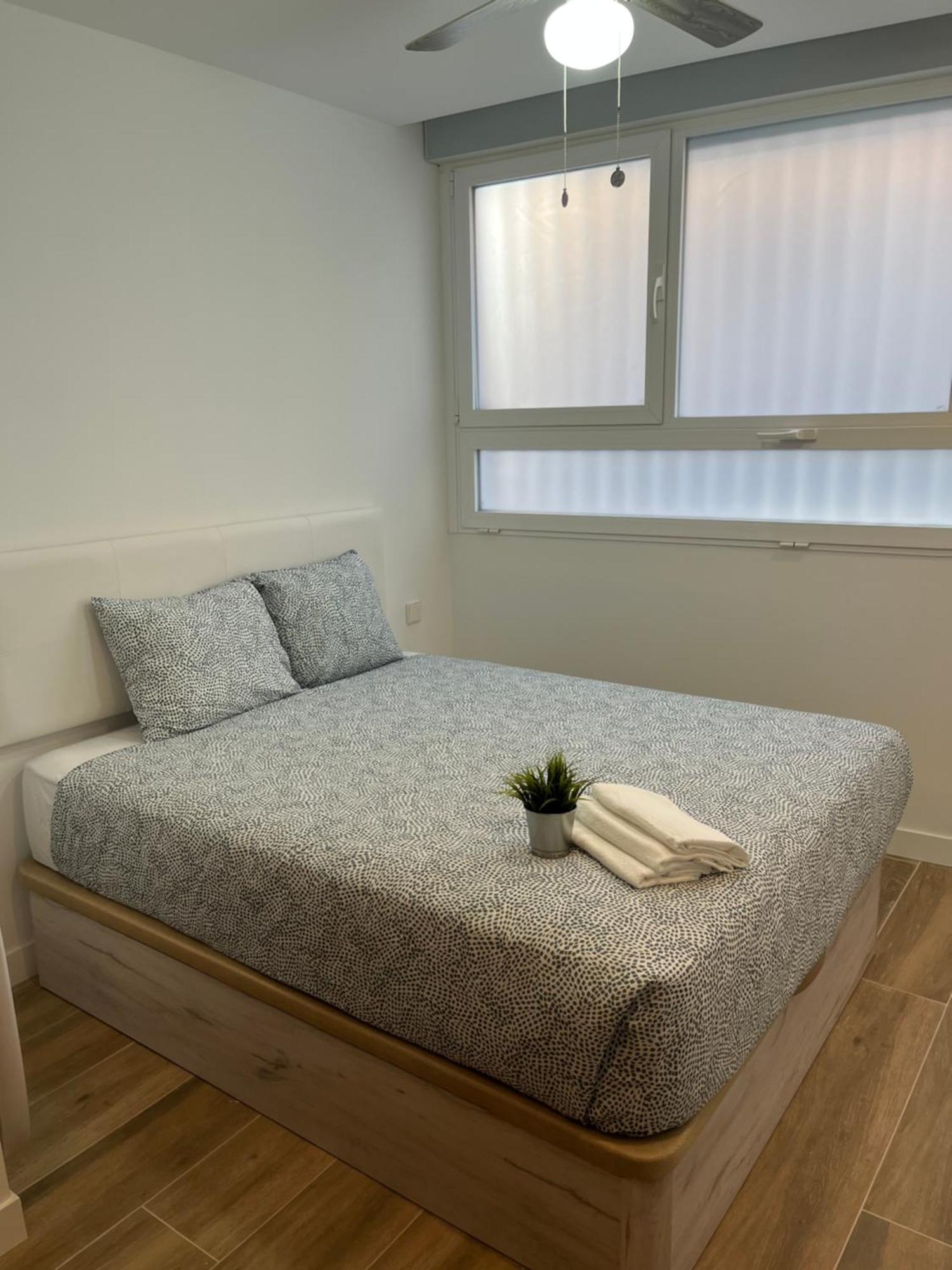 Bernabeu/ C.Universitaria Apartments Madrid Dış mekan fotoğraf